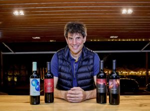 Bodega Caelum se expande y llega a Perú