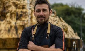 Chocotorta con almíbar al Malbec
