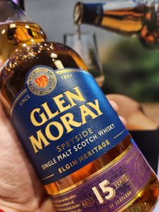 El whisky escocés es el clásico más recomendado por los expertos en whisky y solo hoy está a su precio mínimo histórico