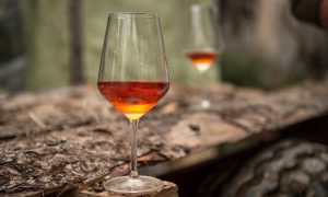 Vino naranjo: el blanco que se cree tinto
